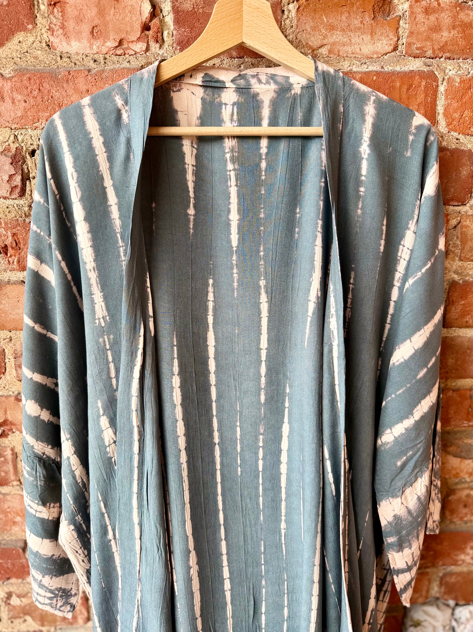 Kimono Ash Breeze